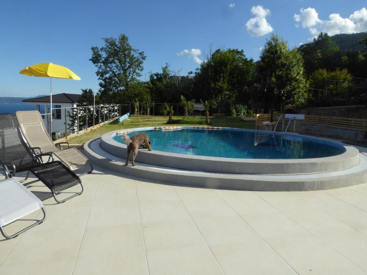 Villa Annika ลอฟราน ภายนอก รูปภาพ